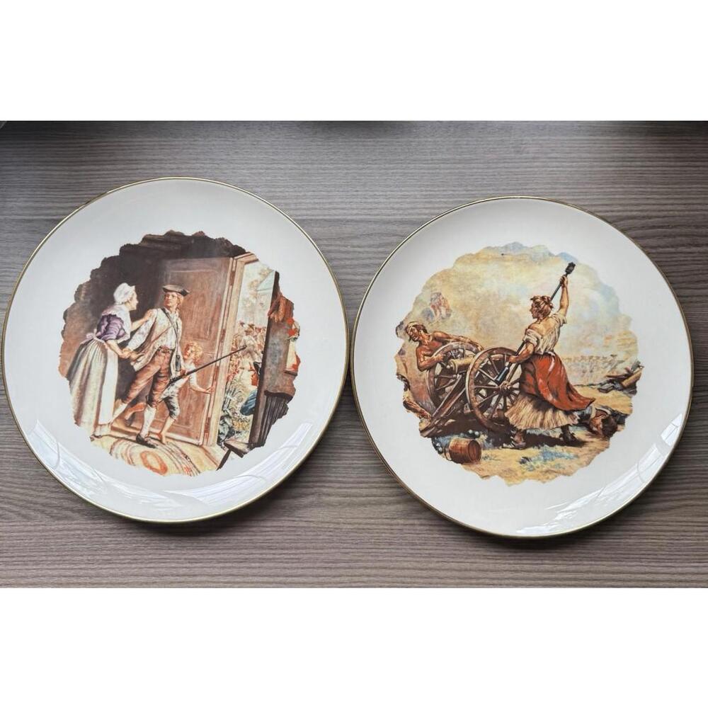 2 American Revolution Fine China Plates, 10 1/2 inch, 1975 Masterpieces/24K Rims